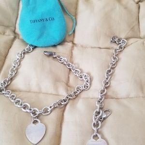 Necklace & bracelet set